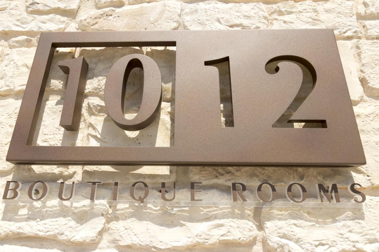 Diecidodici Boutiquerooms ซีโรโล ภายนอก รูปภาพ