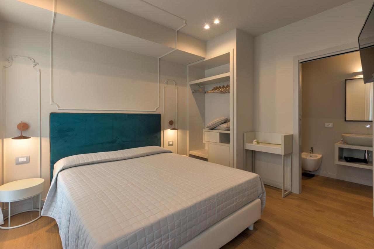 Diecidodici Boutiquerooms ซีโรโล ภายนอก รูปภาพ